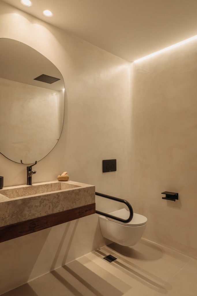 barddesol-mykonos-suites-hotel-deluxe-room-sharing-pool-01