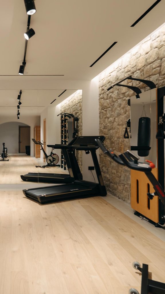 barddesol-mykonos-suites-hotel-gym-02